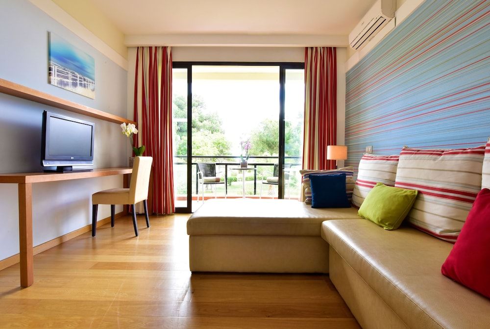 Pestana Dom João II Hotel Beach & Golf Resort Suite, Garden View