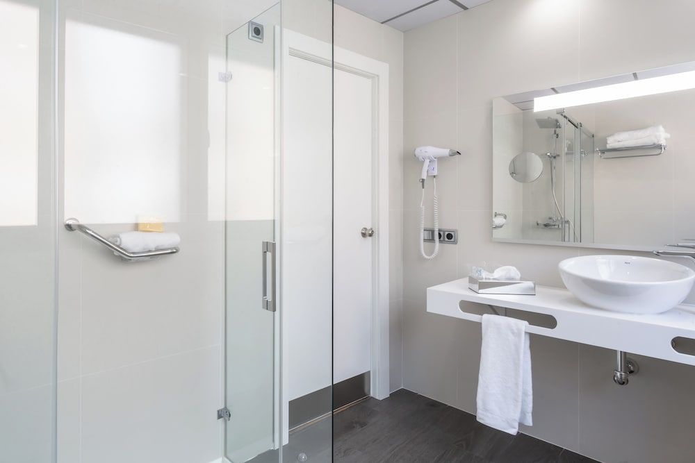 Hotel Monte Carmelo Standard Double Room 13