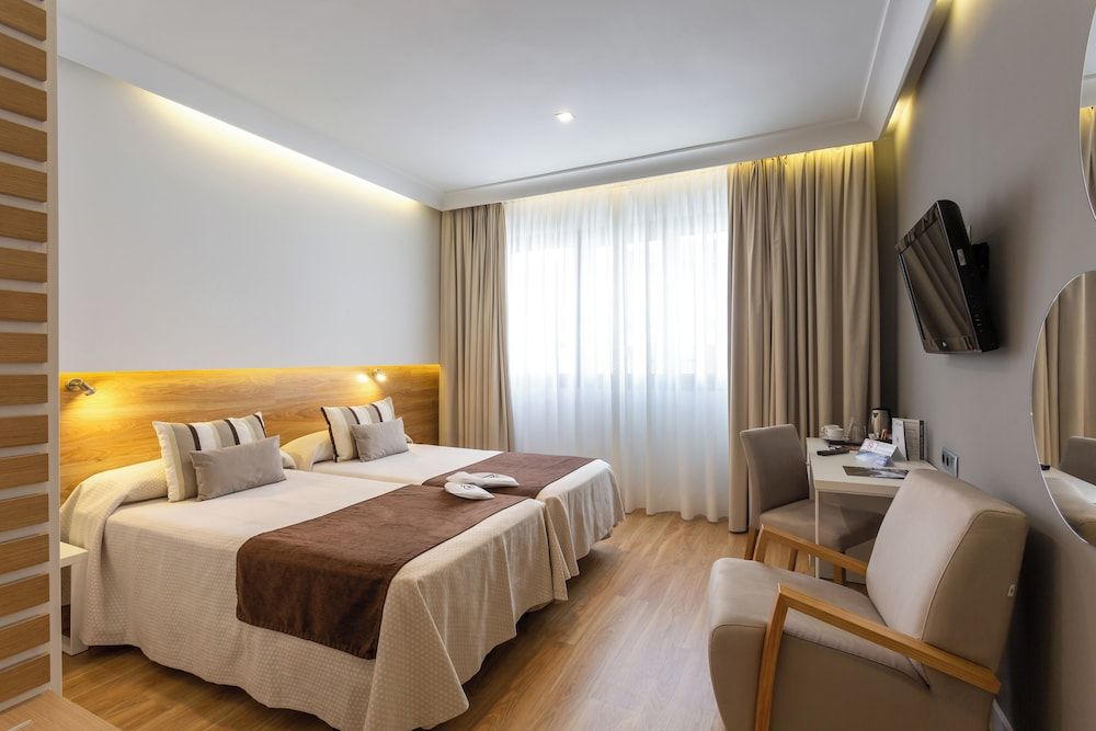 Hotel Monte Carmelo Standard Double Room 5