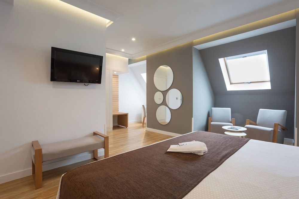 Hotel Monte Carmelo Standard Double Room 9