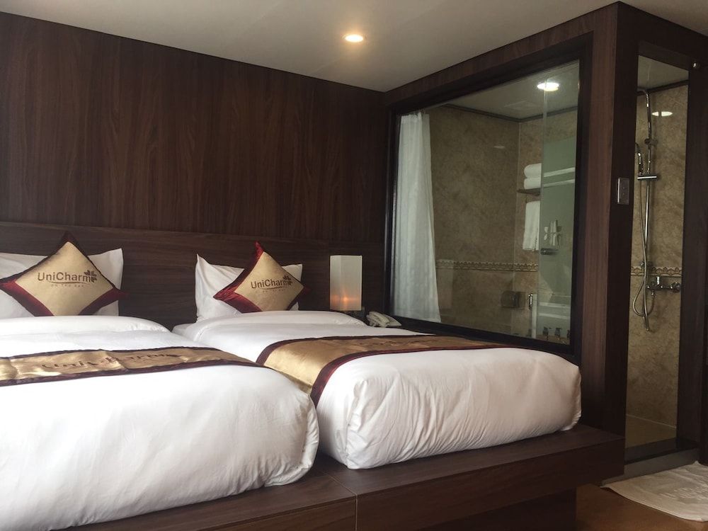 UniCharm Cruise Uni Balcony 3