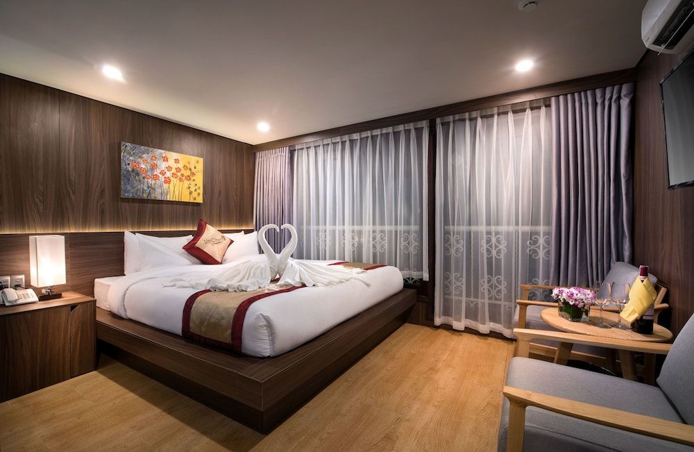 UniCharm Cruise Uni Balcony 4