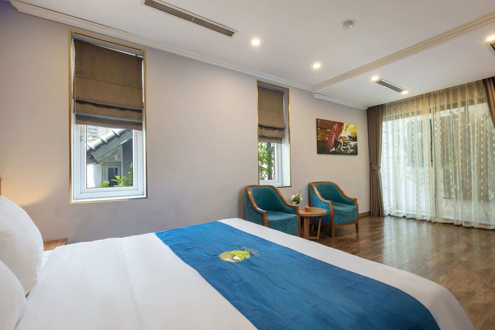 undefined Oriana Hotel 8