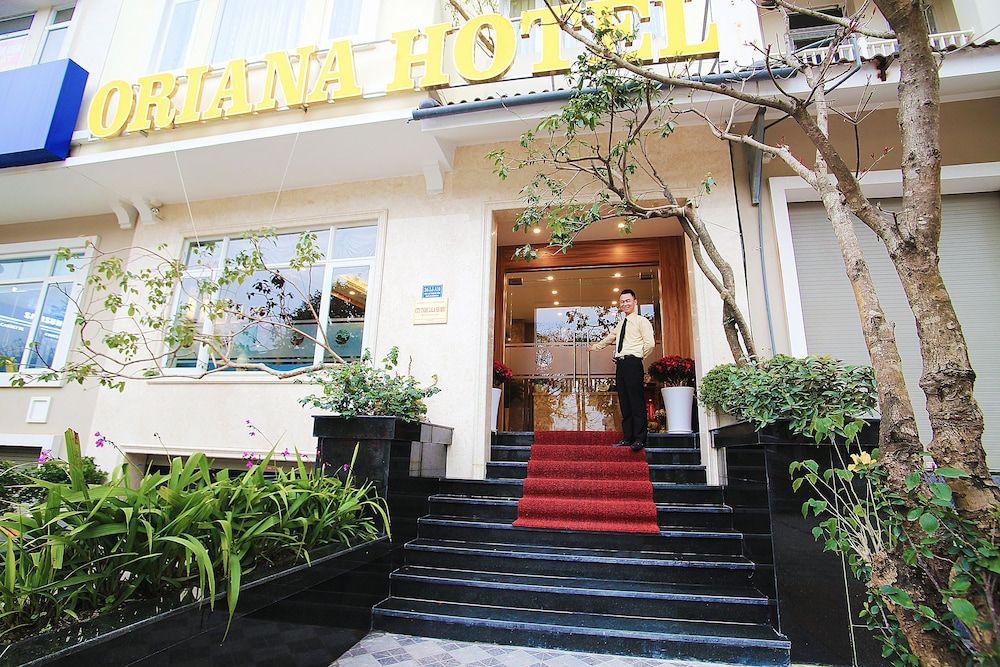 undefined Oriana Hotel 5