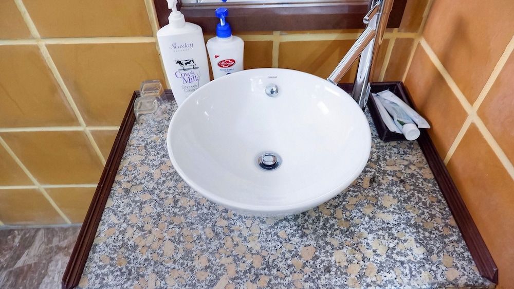 Ananas Family Hotel Standard Room, No Windows 4