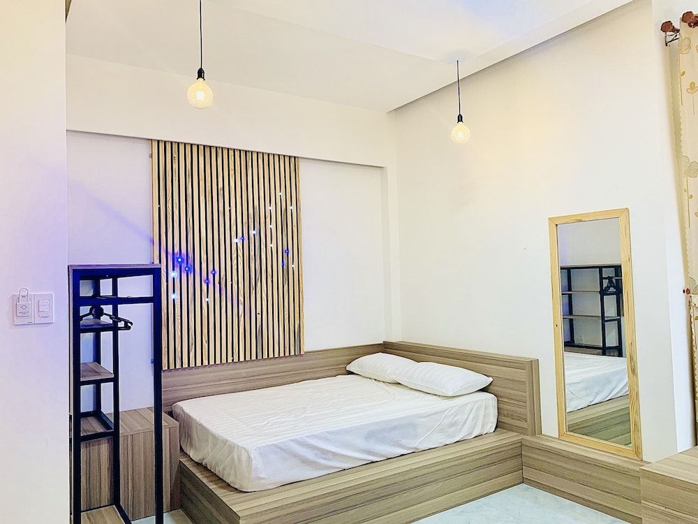 Zodiac House Basic Room, Garden View 3