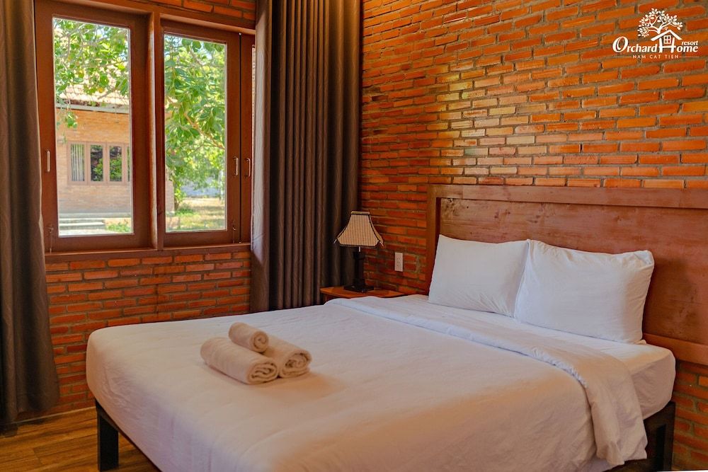 Orchard Home Resort Nam Cat Tien Deluxe Twin Room 3