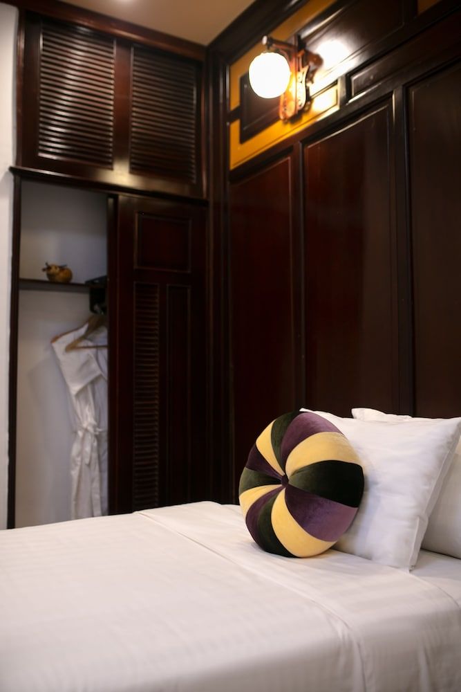 Impressive Boutique Hotel Deluxe Double Room 9