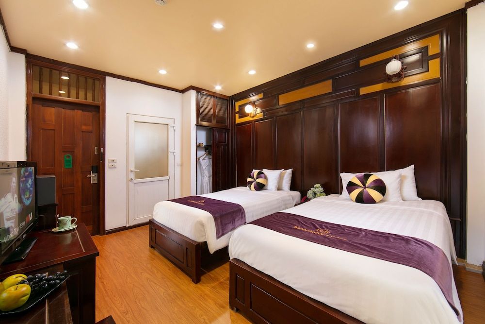 Impressive Boutique Hotel Deluxe Twin Room 2