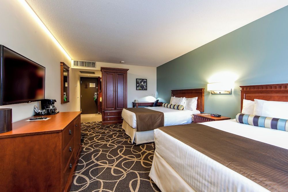 undefined Hotel Universel Montreal 4