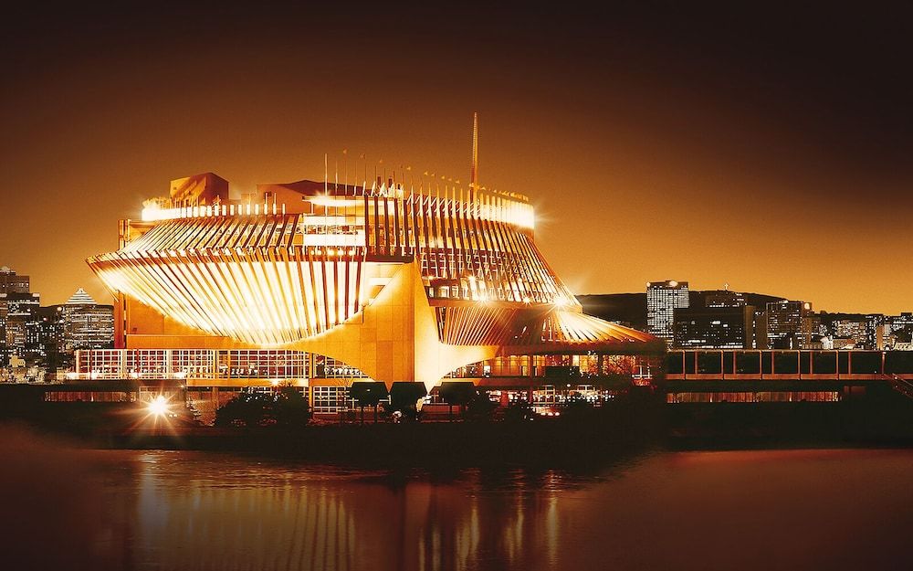 undefined Hotel Universel Montreal 7