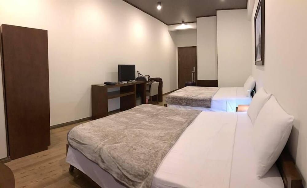 Oceanward Hotels & Resorts