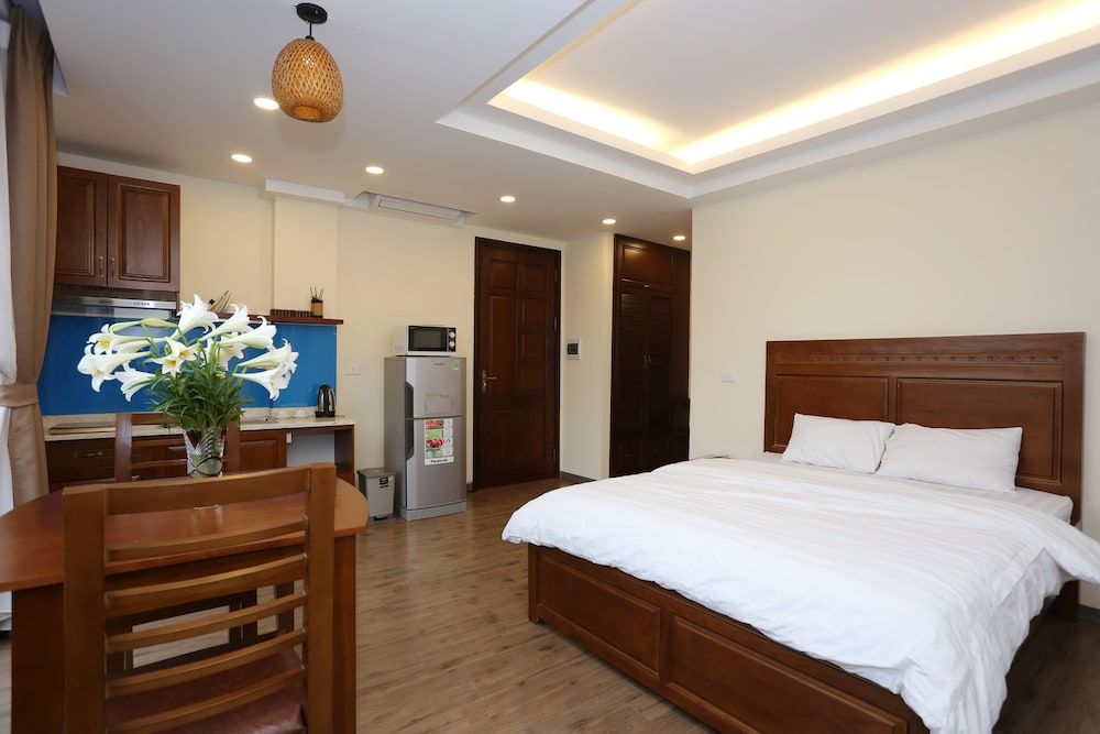 undefined NYT Home Tay Ho No.2 9