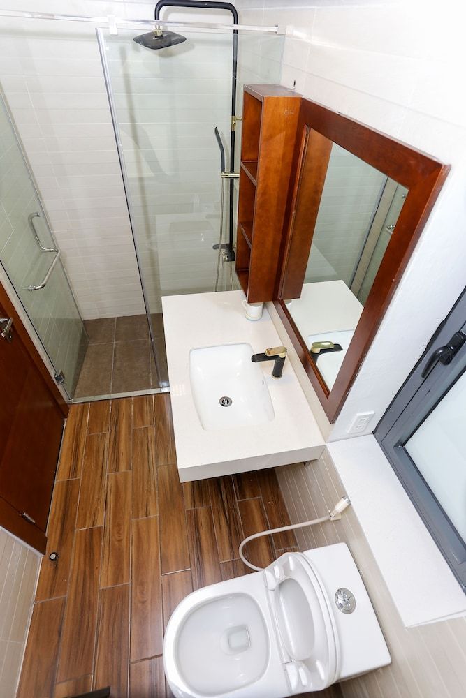 NYT Home Tay Ho No.2 Apartment, Balcony 7