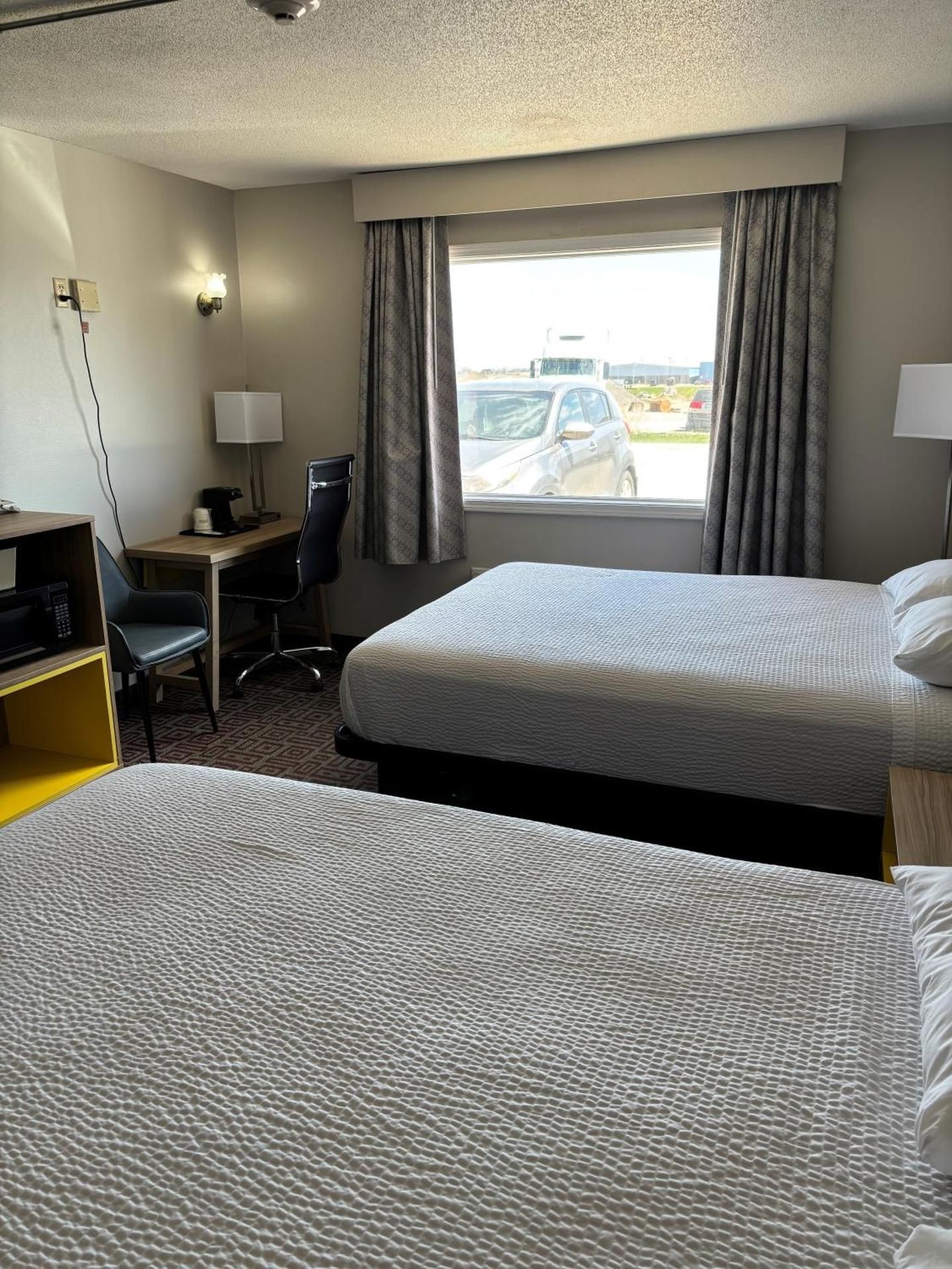 2 King Beds Non-Smoking