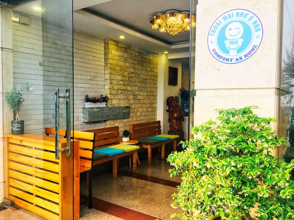 undefined Whale Hotel 6