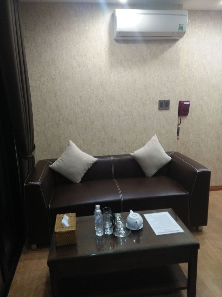 undefined R&G Suite 10