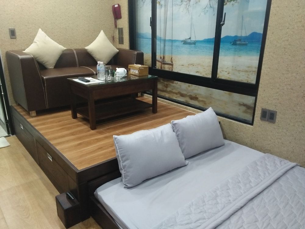 undefined R&G Suite 3