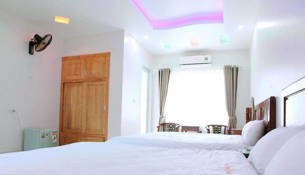 Ngoc Bach Hotel Quadruple Room, Balcony 3