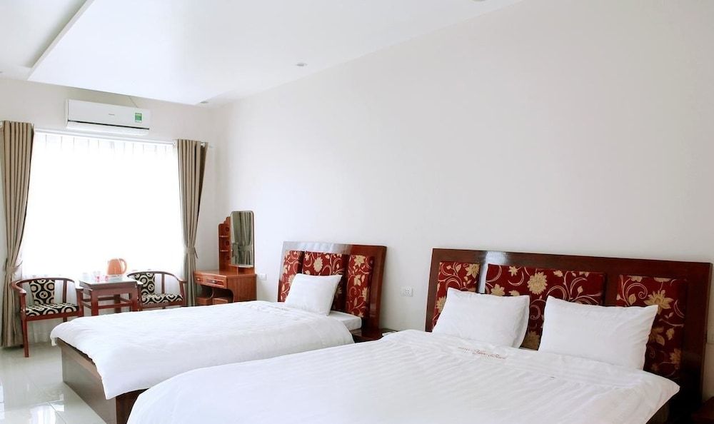 Ngoc Bach Hotel Superior Triple Room