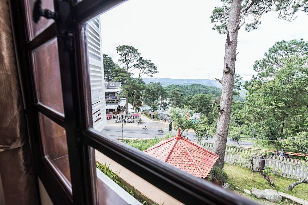 Dragon Dalat Villa Twin Room 3