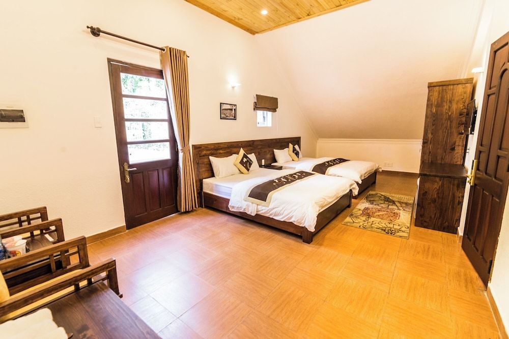 Deluxe Quadruple Room