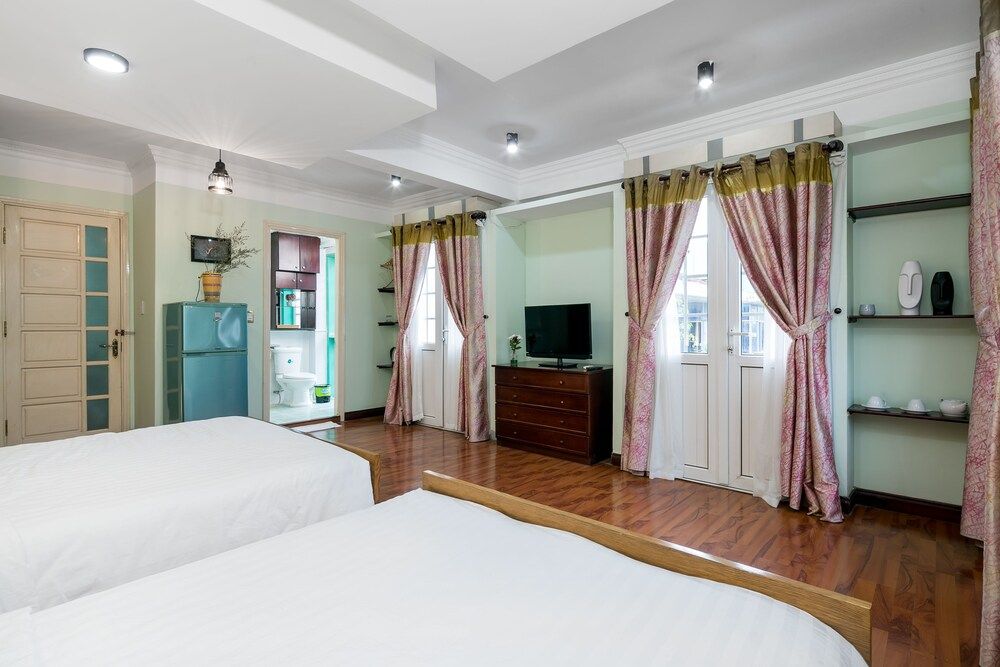 undefined Little Pig Home - Hostel