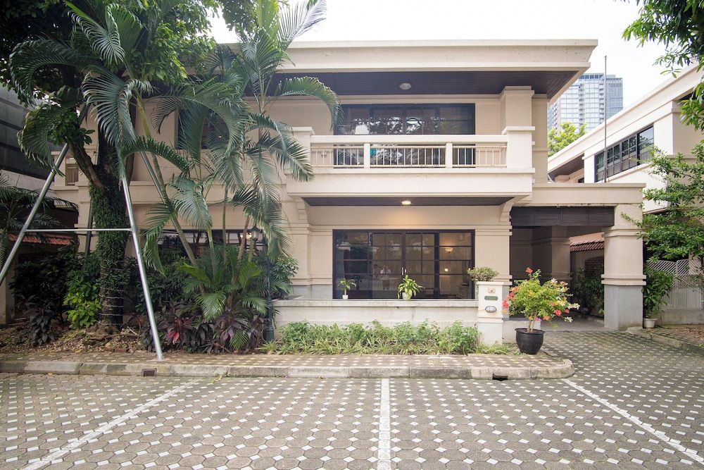 undefined Oriental Palace Apartments Hanoi 8