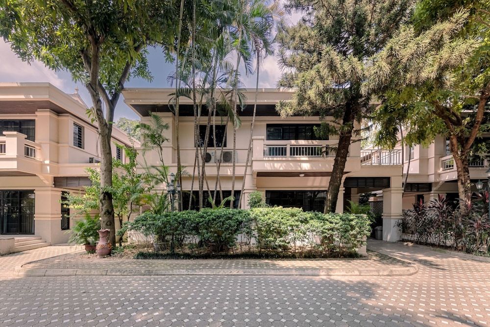 undefined Oriental Palace Apartments Hanoi 9