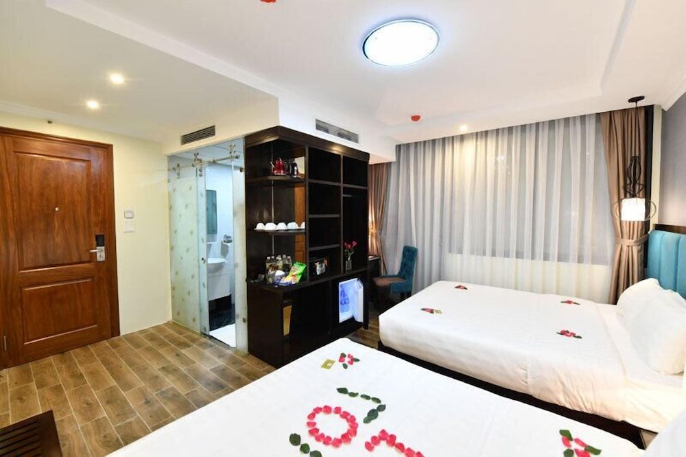undefined Hanoi Bella Rosa Trendy Hotel 2