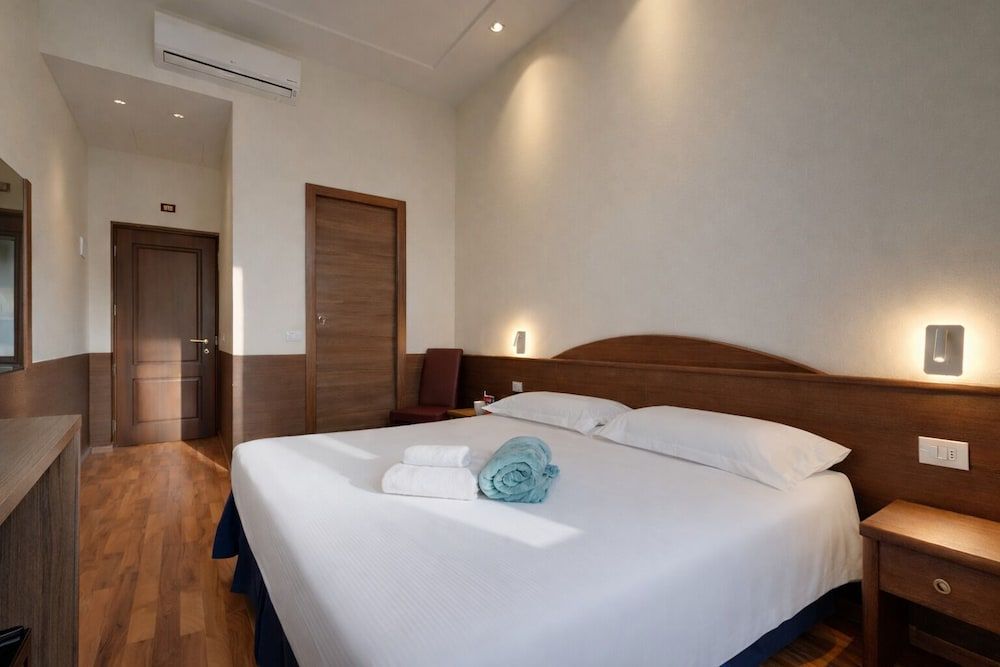 Hotel Palazzo Vecchio Standard Double Room 3