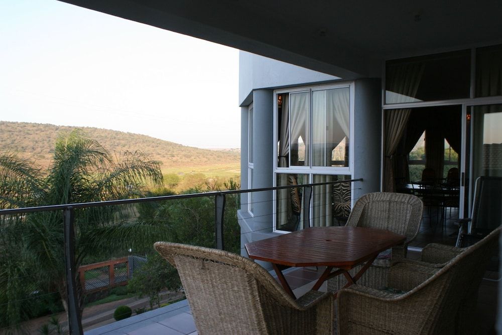 Villa-candilabra Executive Suite, Balcony, River View 2