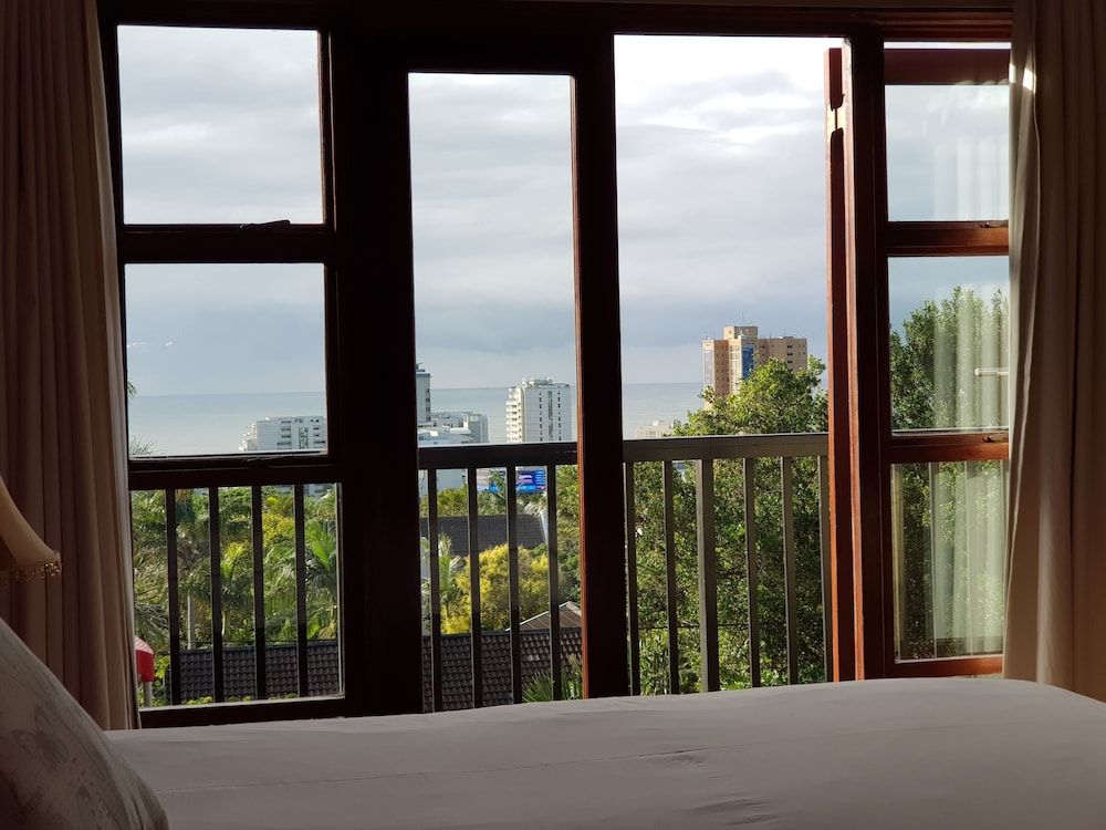 Crooked Tree Cottage Design Studio Suite, Kitchen, Sea View 6