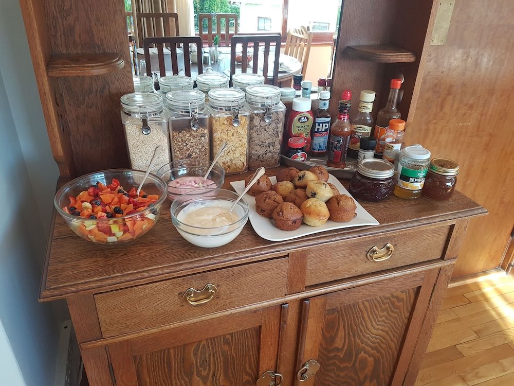 undefined Valley Heights Guest House B&B 4