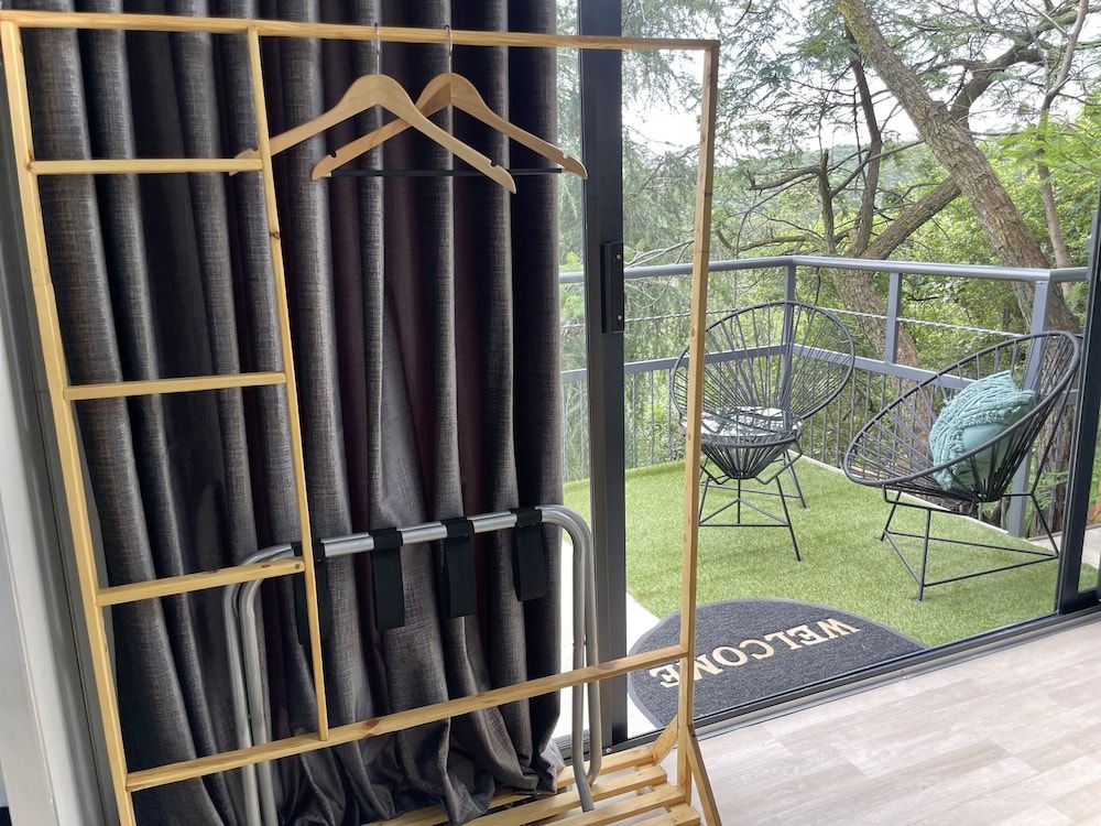 Map's View Guesthouse Standard Cabin 8