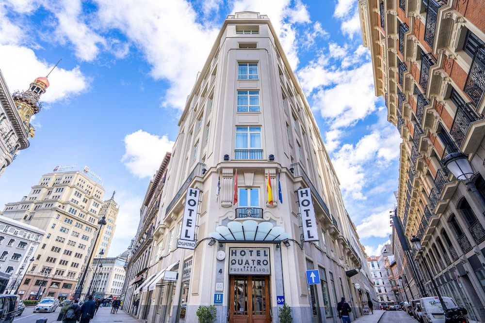 undefined Hotel Quatro Puerta Del Sol
