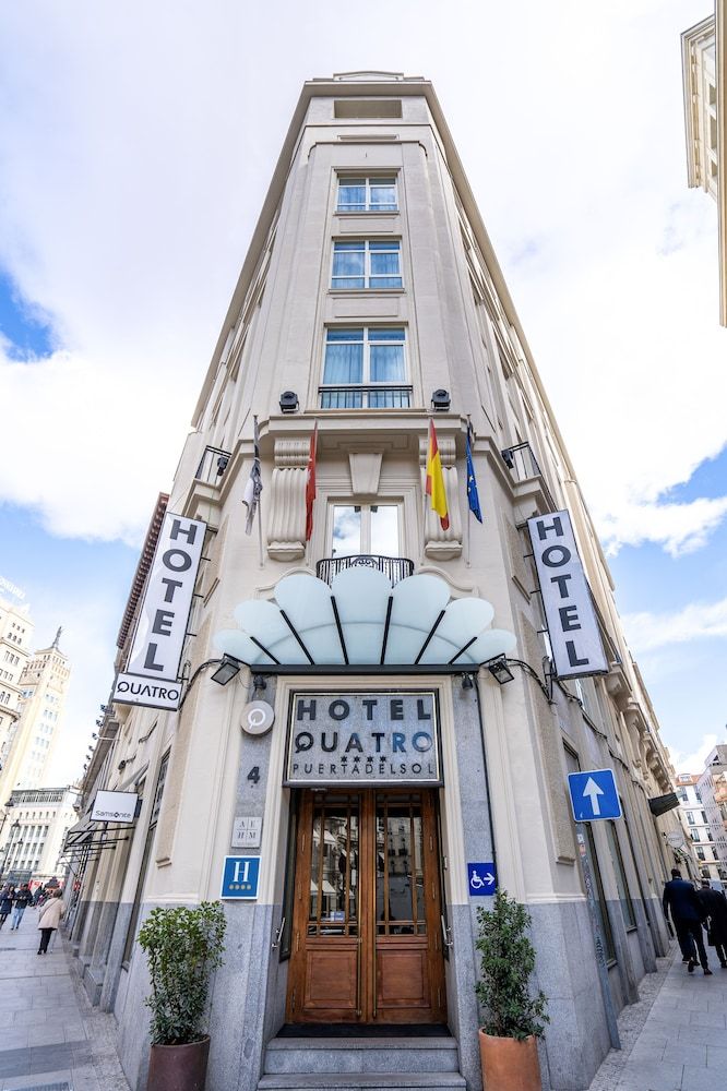 undefined Hotel Quatro Puerta Del Sol 4