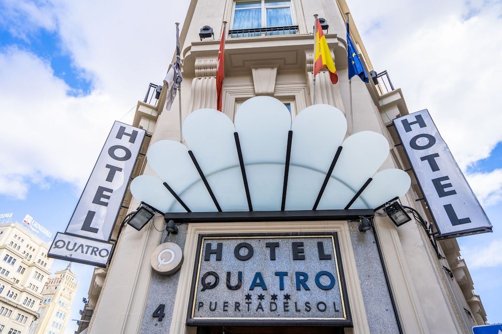 undefined Hotel Quatro Puerta Del Sol 3