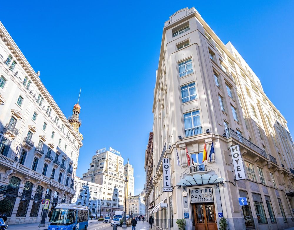 undefined Hotel Quatro Puerta Del Sol 2