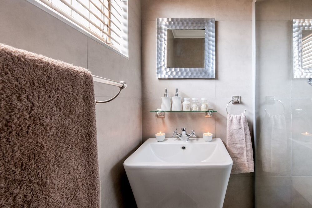 Adato Guesthouse Deluxe Room (Triple) 4