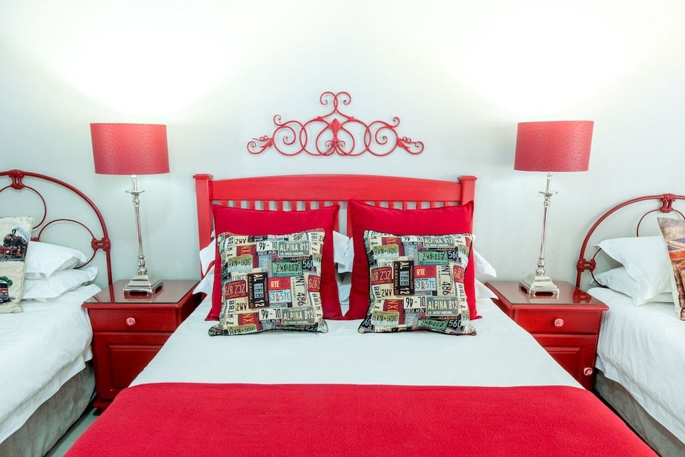 Adato Guesthouse Deluxe Room (Quadruple) 9