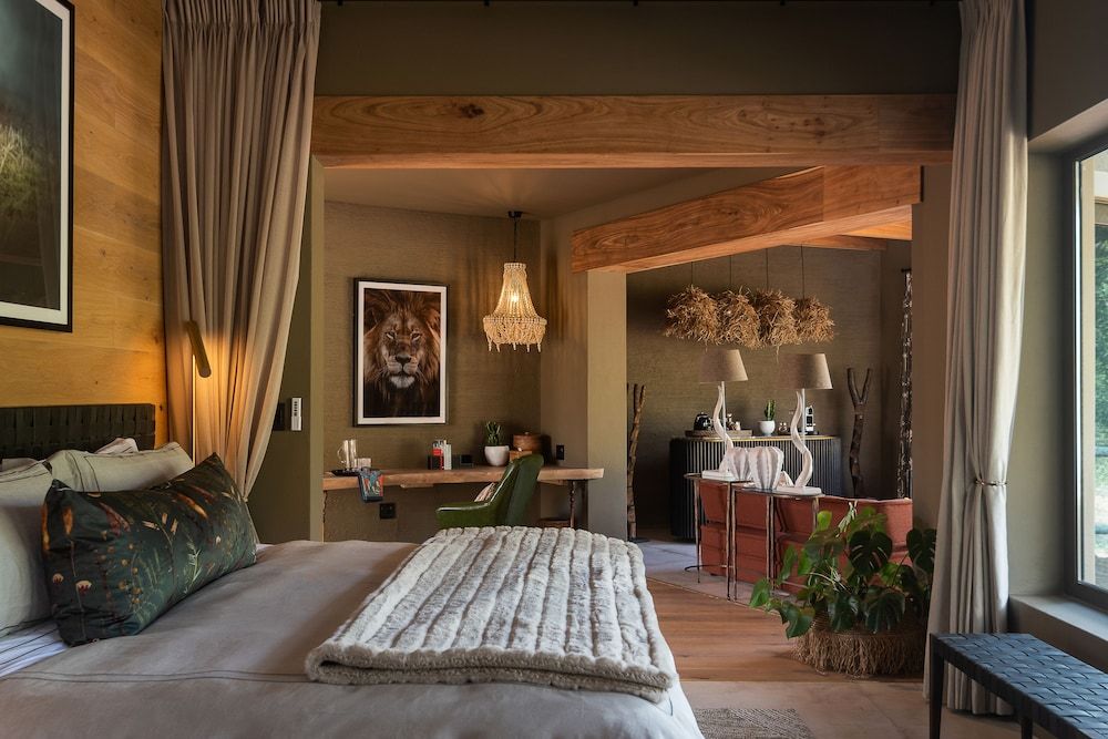 Lush Private Game Lodge Deluxe Suite with Private Plunge Pool 2
