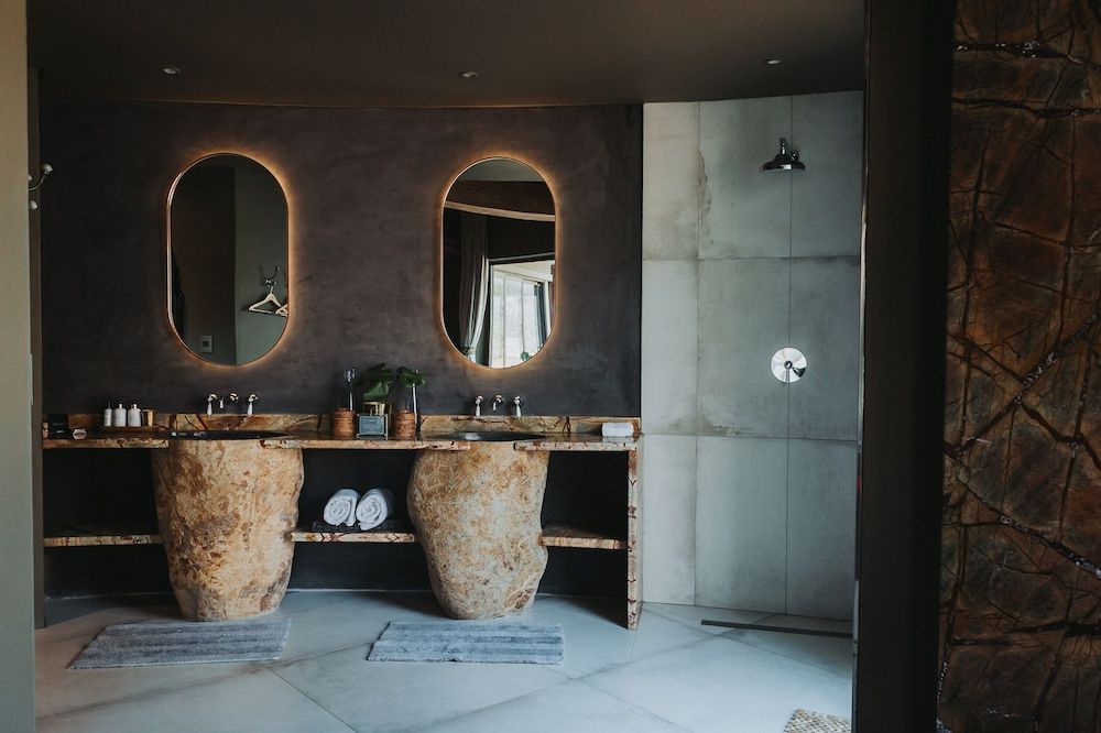 Lush Private Game Lodge Superior Suite with Private Plunge Pool 12