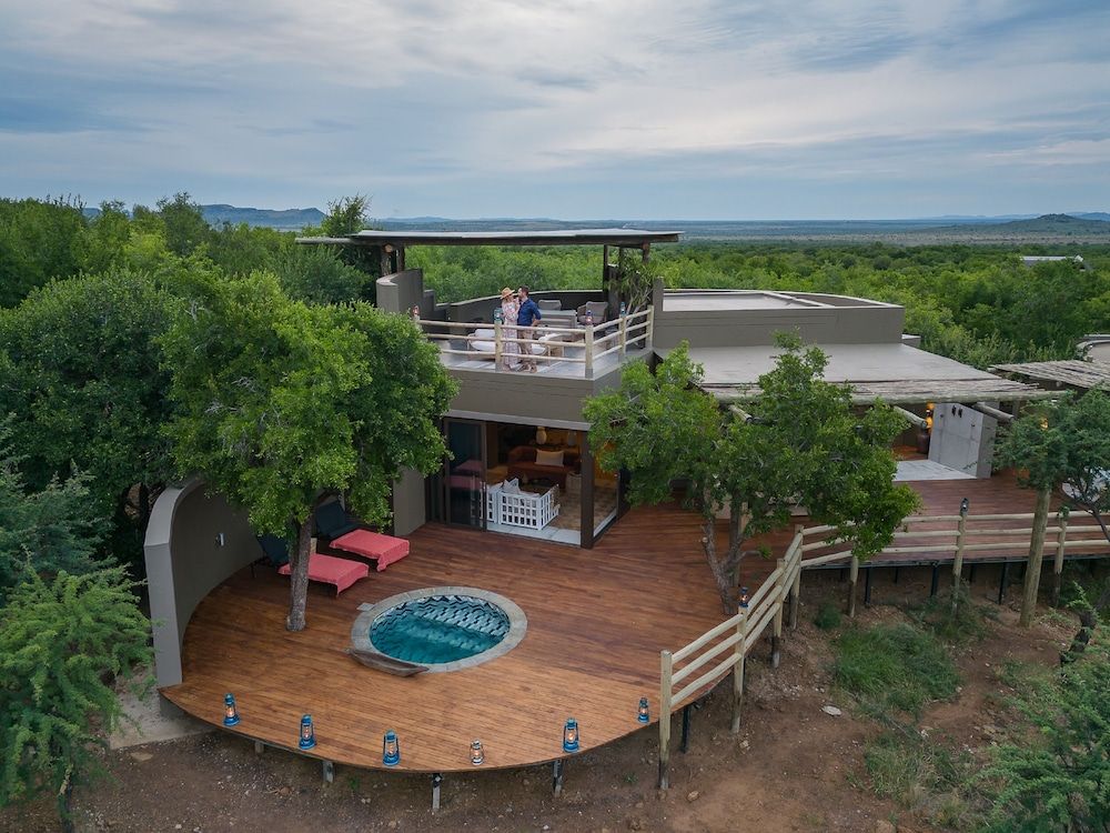 Lush Private Game Lodge Deluxe Suite with Private Plunge Pool 5