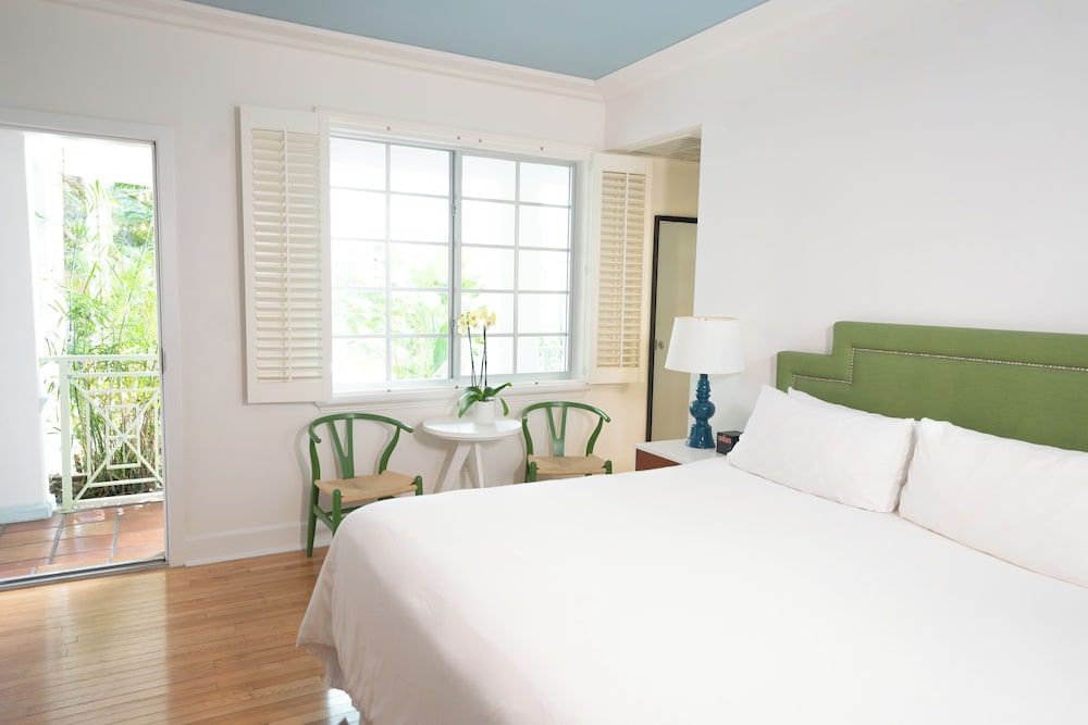 undefined Circa 39 4