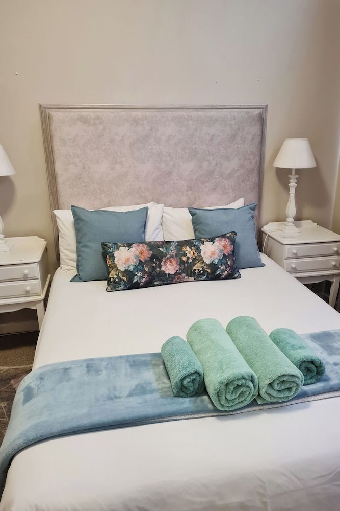 Cherry Berry Lodge Basic Double Room, 1 Bedroom, Garden View