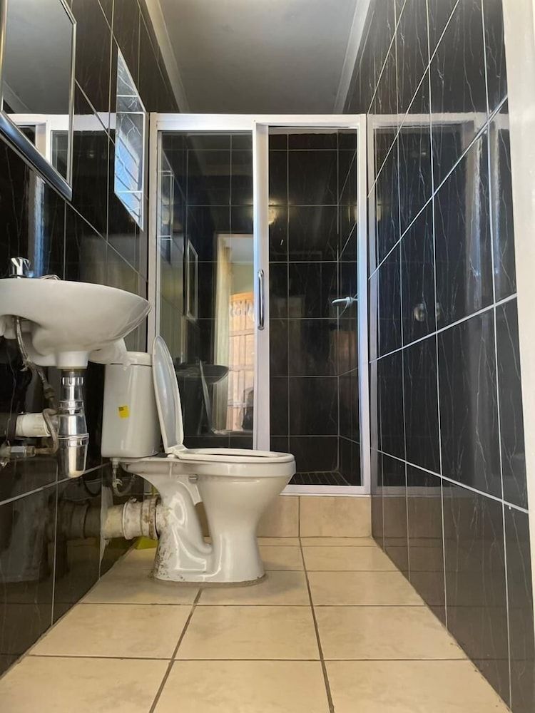 Pale Bohemia Bed and Breakfast Double Room, 1 Queen Bed 19