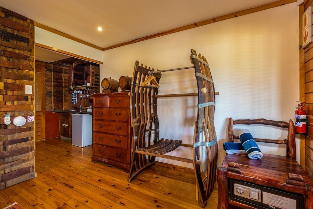 The Log Cabin Vineyard Cabin 4