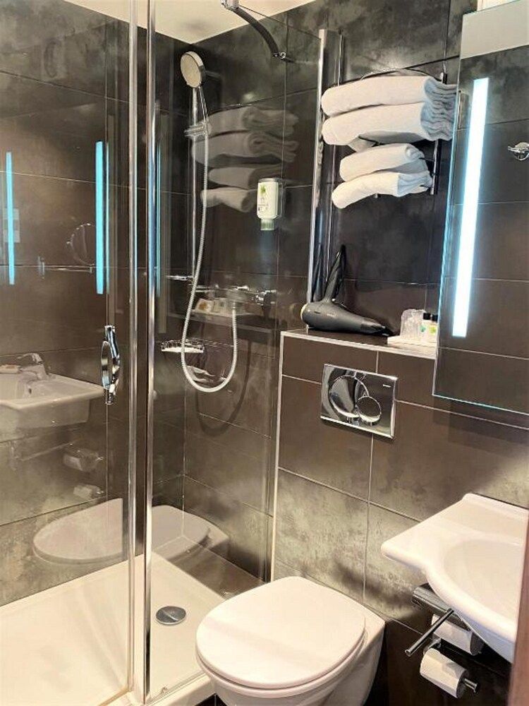 Hôtel Charing Cross Triple Room 13