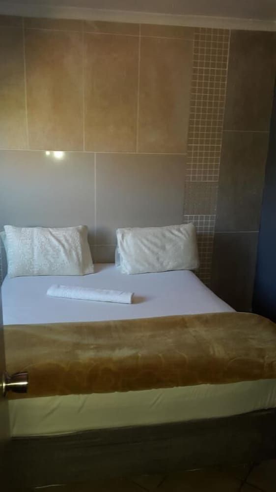 undefined Legacy Guest Lodge 10